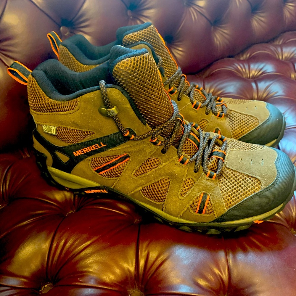Merrell Accentor Mid, Men’s size 11.